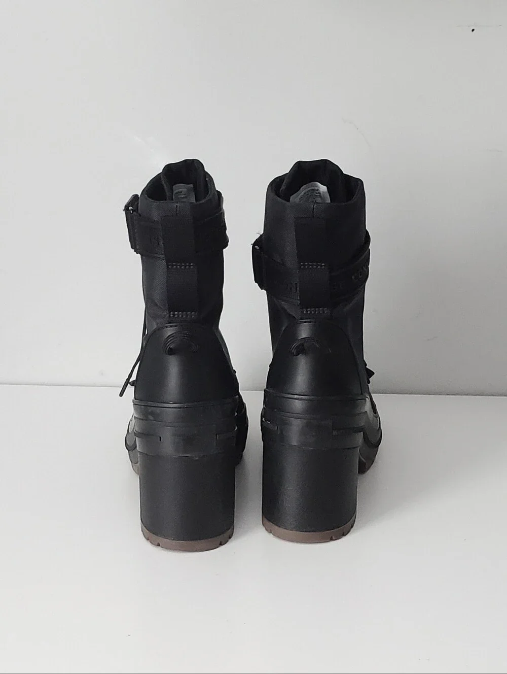 Converse Black Chuck Taylor All Star GR82 Chunky Heel Boots Size 7.5